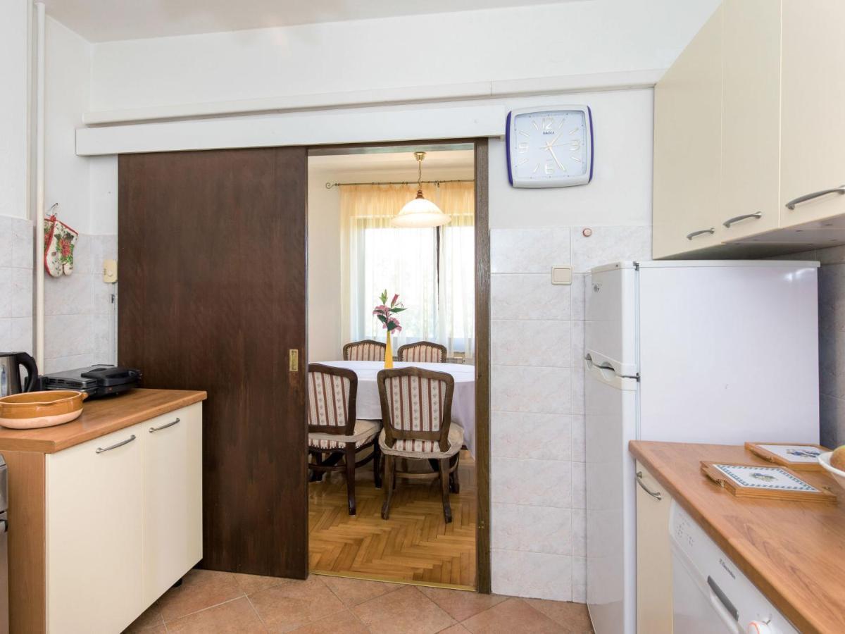 Apartment Luka - Lov218 By Interhome 로브란 외부 사진